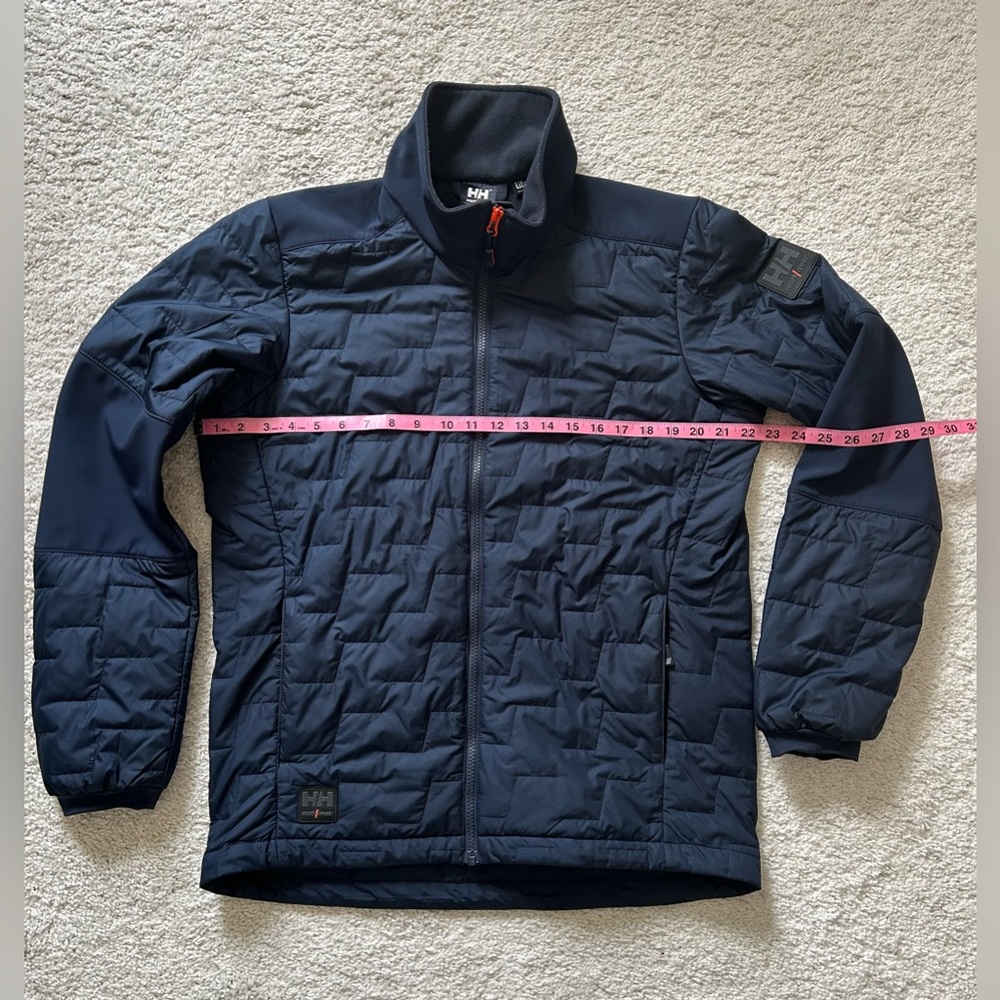 HELLY HANSEN - elegant yet casual, a great look for any occasion - Picture 5 of 12